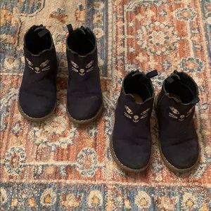 Gap navy cat boots
